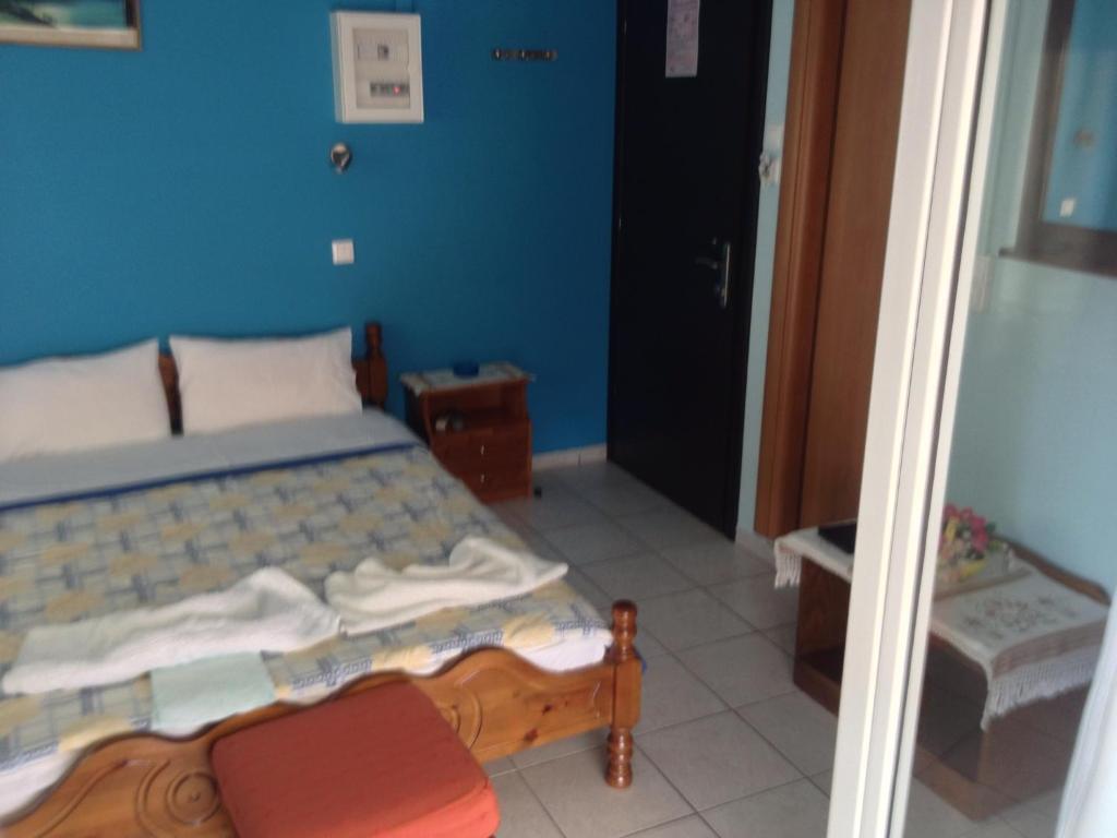 Kostas Rooms Votsi  Room photo