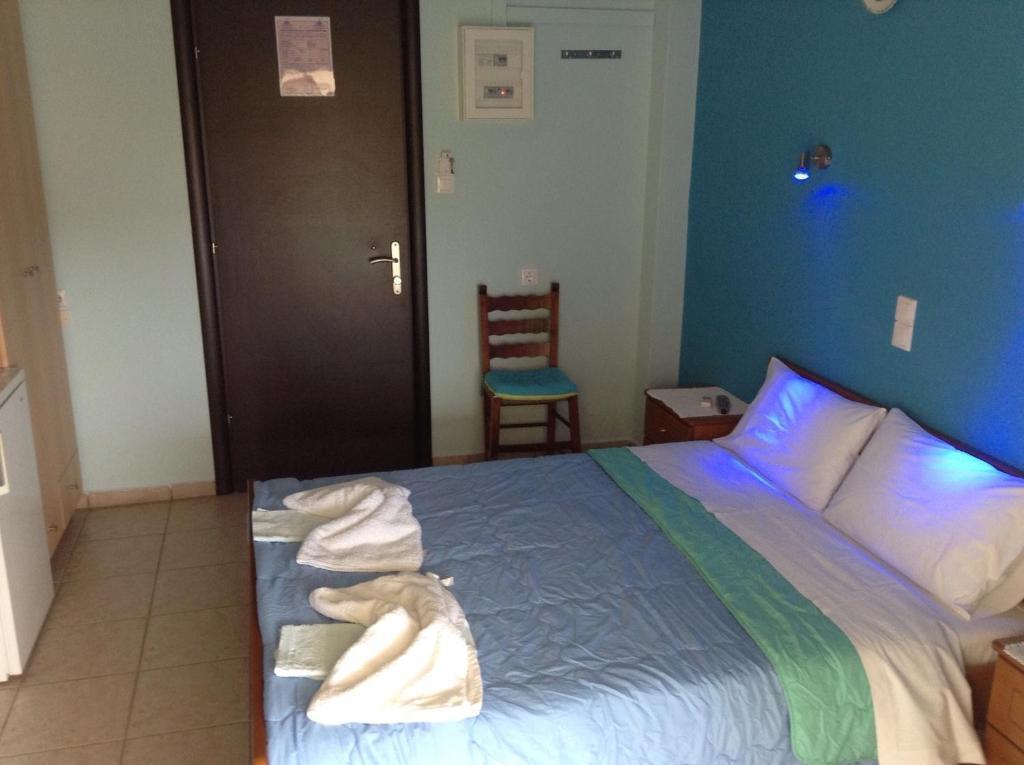 Kostas Rooms Votsi  Room photo