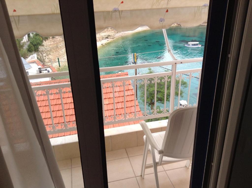 Kostas Rooms Votsi  Exterior photo